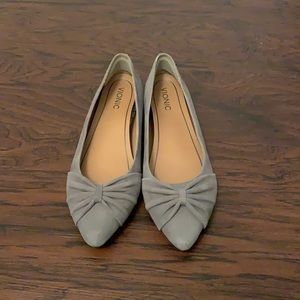 Vionic Gramercy Pointy Toe Flat- Grey (Size 10)